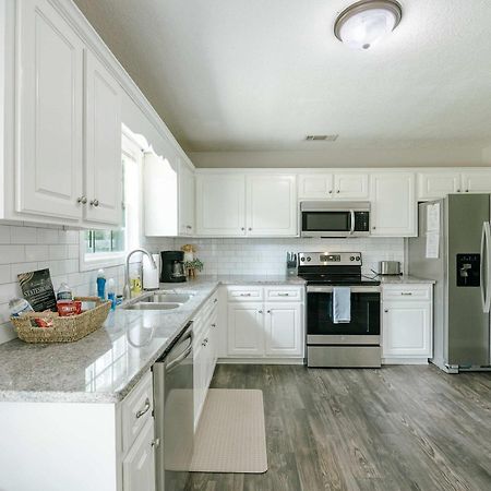 Cozy And Contemporary Villa 1 Mile From Gsu Statesboro Ngoại thất bức ảnh