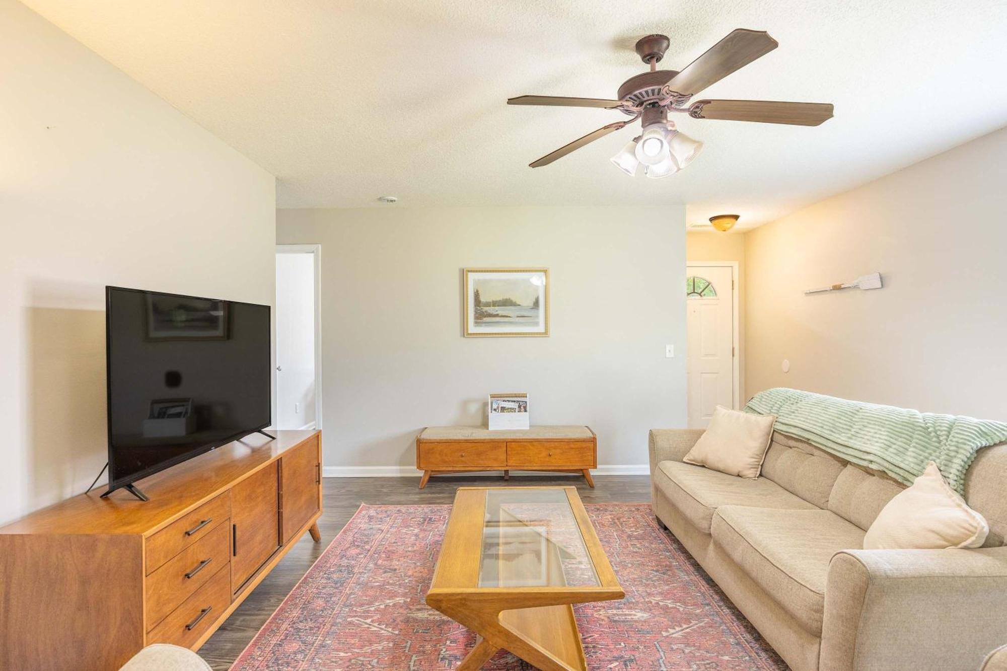 Cozy And Contemporary Villa 1 Mile From Gsu Statesboro Ngoại thất bức ảnh
